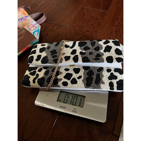 NWT  Francesca Women’s Leopard Print Full Front Beaded Clutch Crossbody Purse - Picture 8 of 9
